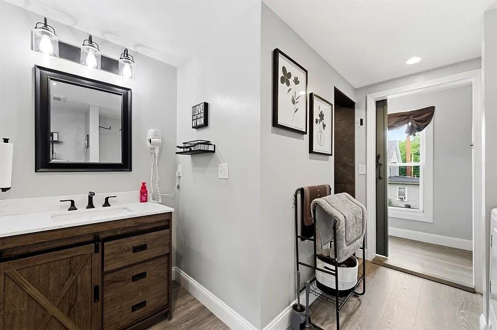 21 Pleasant St #2 - Photo 6 of 19