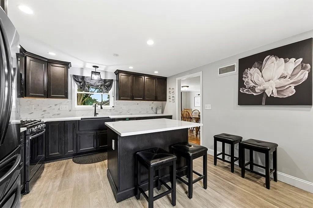 21 Pleasant St #2 - Photo 7 of 19