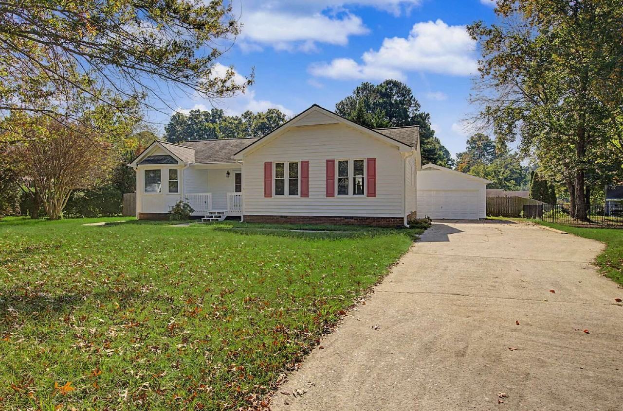 107 Bellamy Ct - Photo 3 of 27