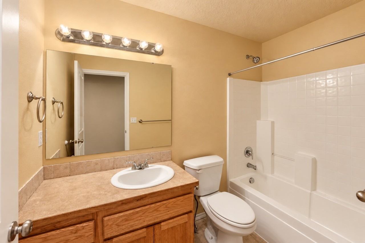 17885 Monarch Way - Photo 7 of 14