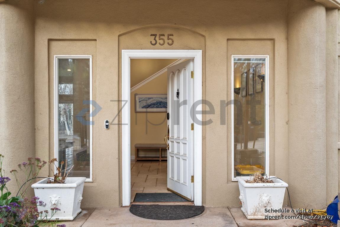 355 Covington Rd - Photo 4 of 40