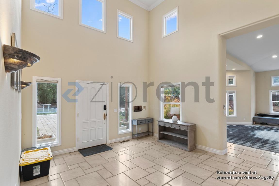 355 Covington Rd - Photo 6 of 40