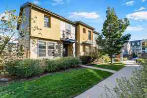 featured image of 572 S Vance St