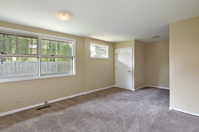 1107 Fairfield Rd - Photo 2 of 9