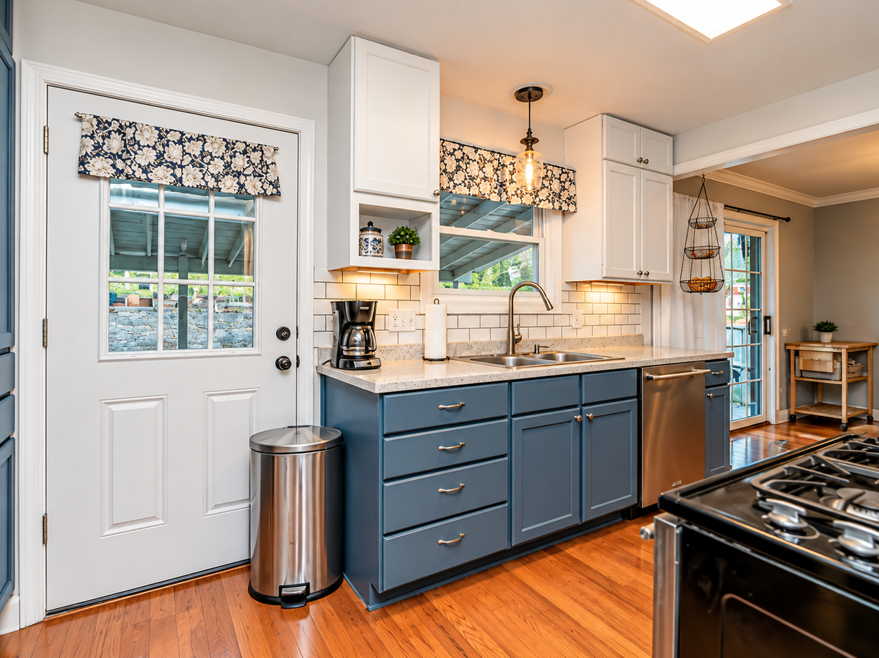 4504 Freeman Rd - Photo 5 of 21