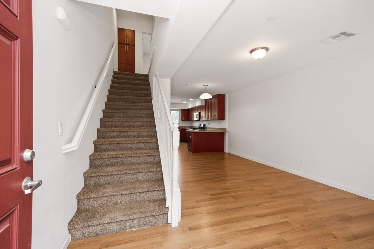 Carlson Drive Apartments - Photo 6 of 44