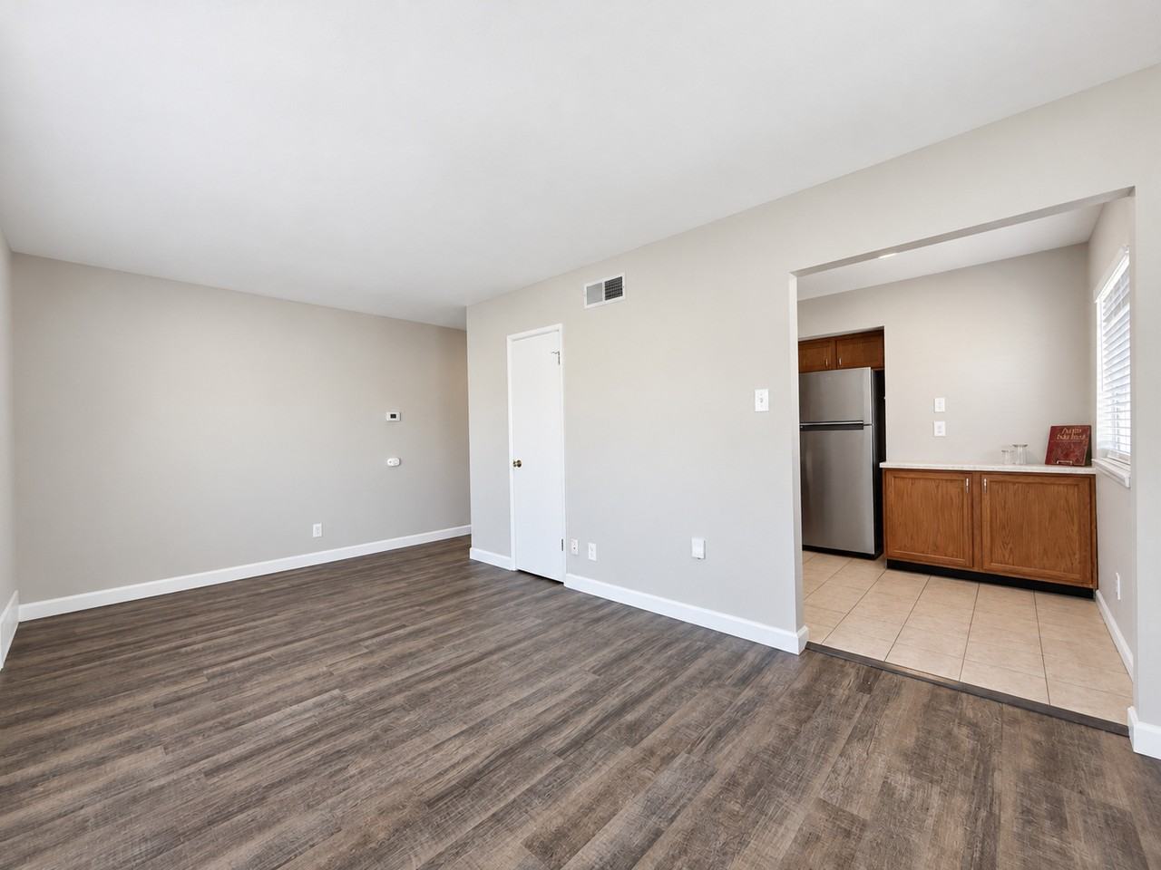 4117 Germania St #2G - Photo 3 of 9