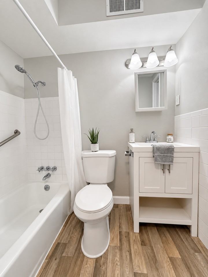 4117 Germania St #2G - Photo 6 of 9
