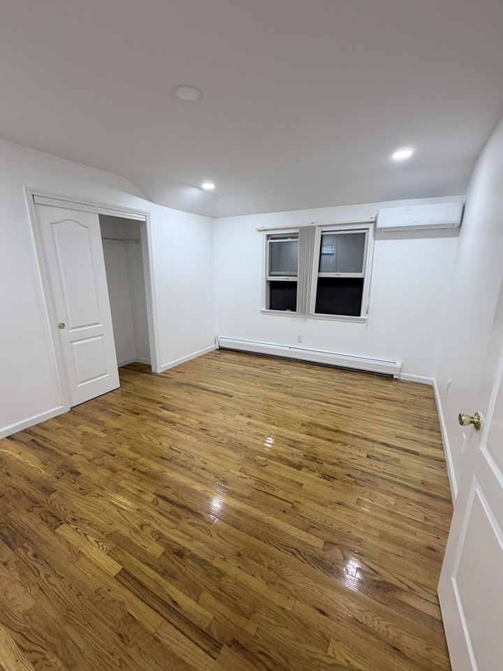 282 Ramona Ave #2RT - Photo 3 of 11