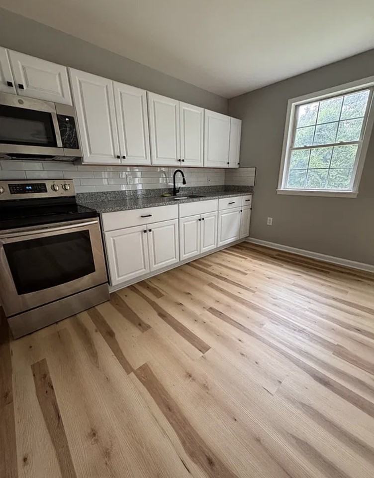 10195 Marsh Rd #B - Photo 4 of 9