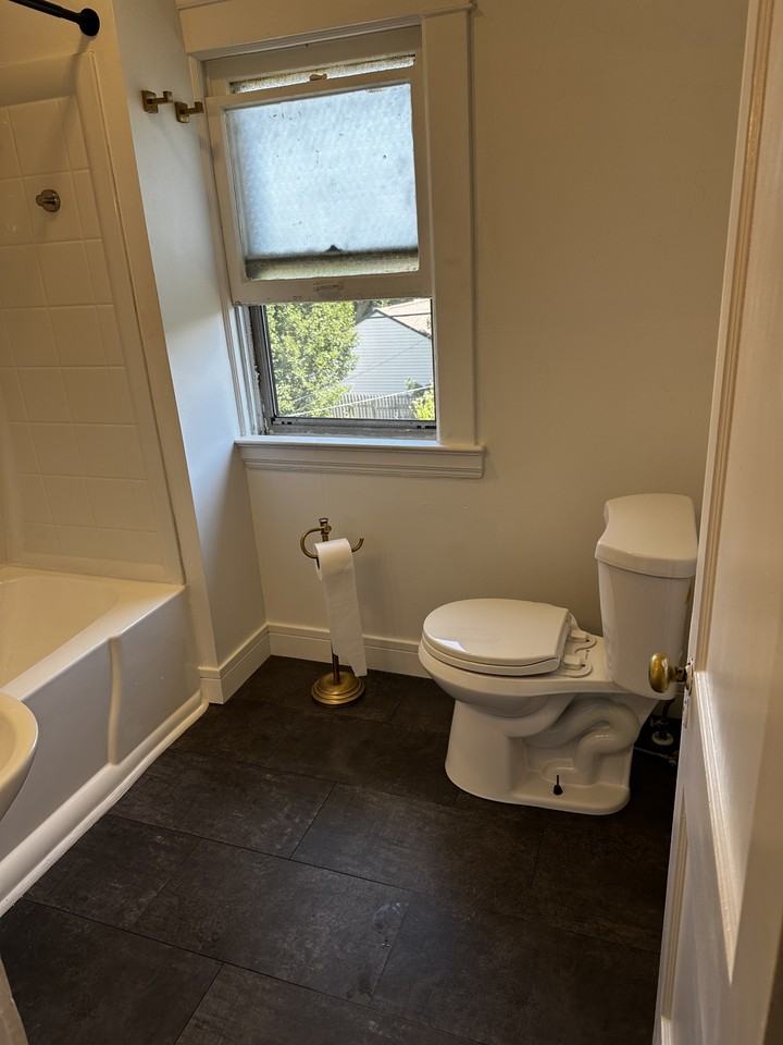 1639 Waterbury Rd #1 - Photo 6 of 15