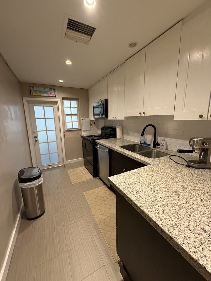 1351 Meridian Ave #5 - Photo 3 of 13