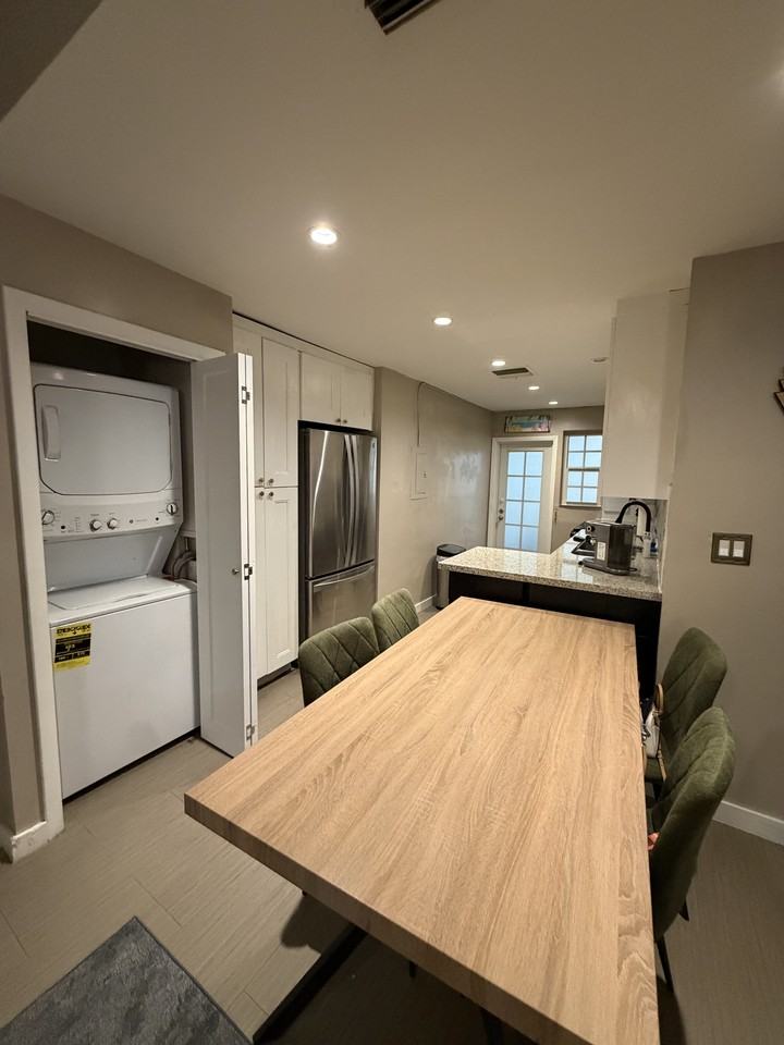 1351 Meridian Ave #5 - Photo 4 of 13