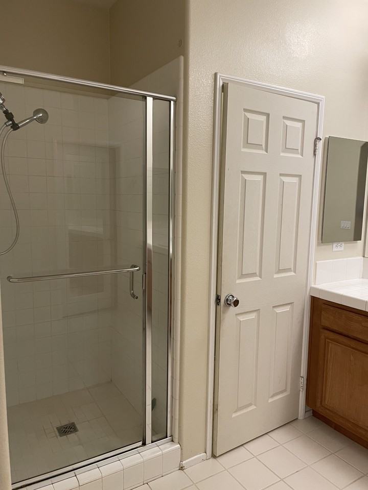 25104 Glasgow Dr - Photo 7 of 13