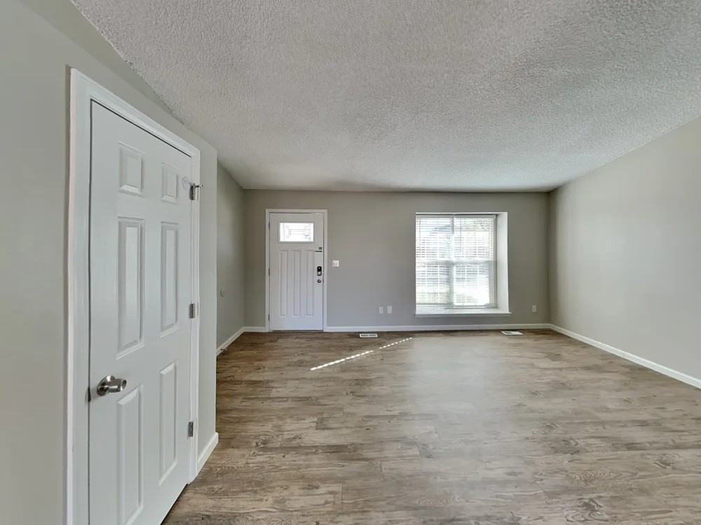 5839 S Perth Pl #NA - Photo 3 of 8