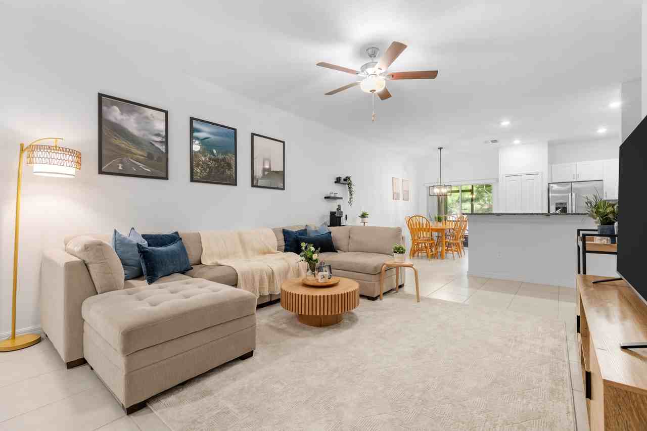6140 Shiner St - Photo 3 of 15