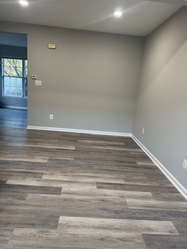 45516 Lakemont Sq #NA - Photo 3 of 9