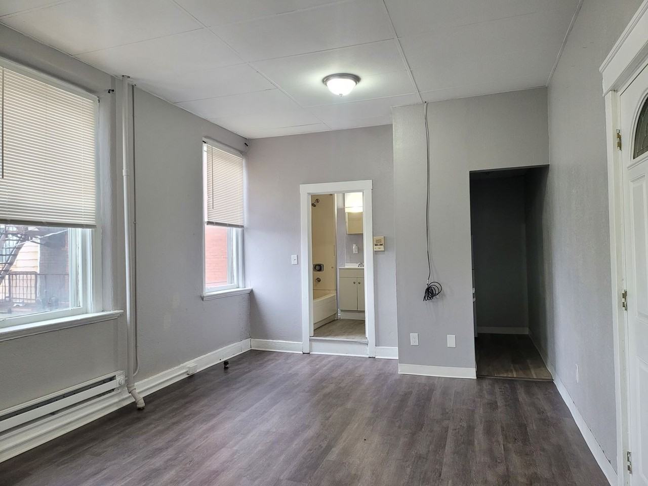 1 and 2 Bedrooms Available Now ! - Photo 5 of 22