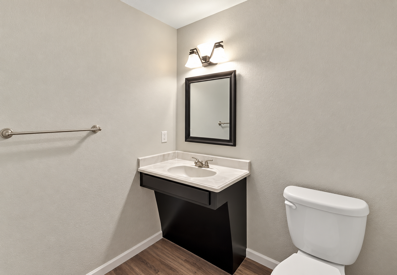 2946 D Rd - Photo 2 of 12