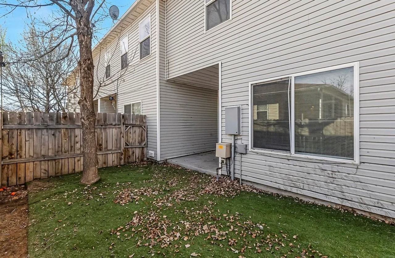 2946 D Rd - Photo 3 of 12