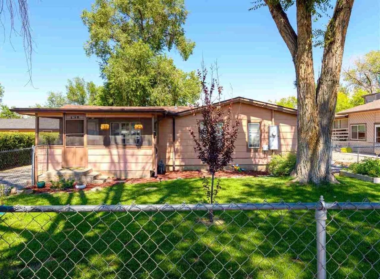 913 E Pabor Ave - Photo 2 of 19