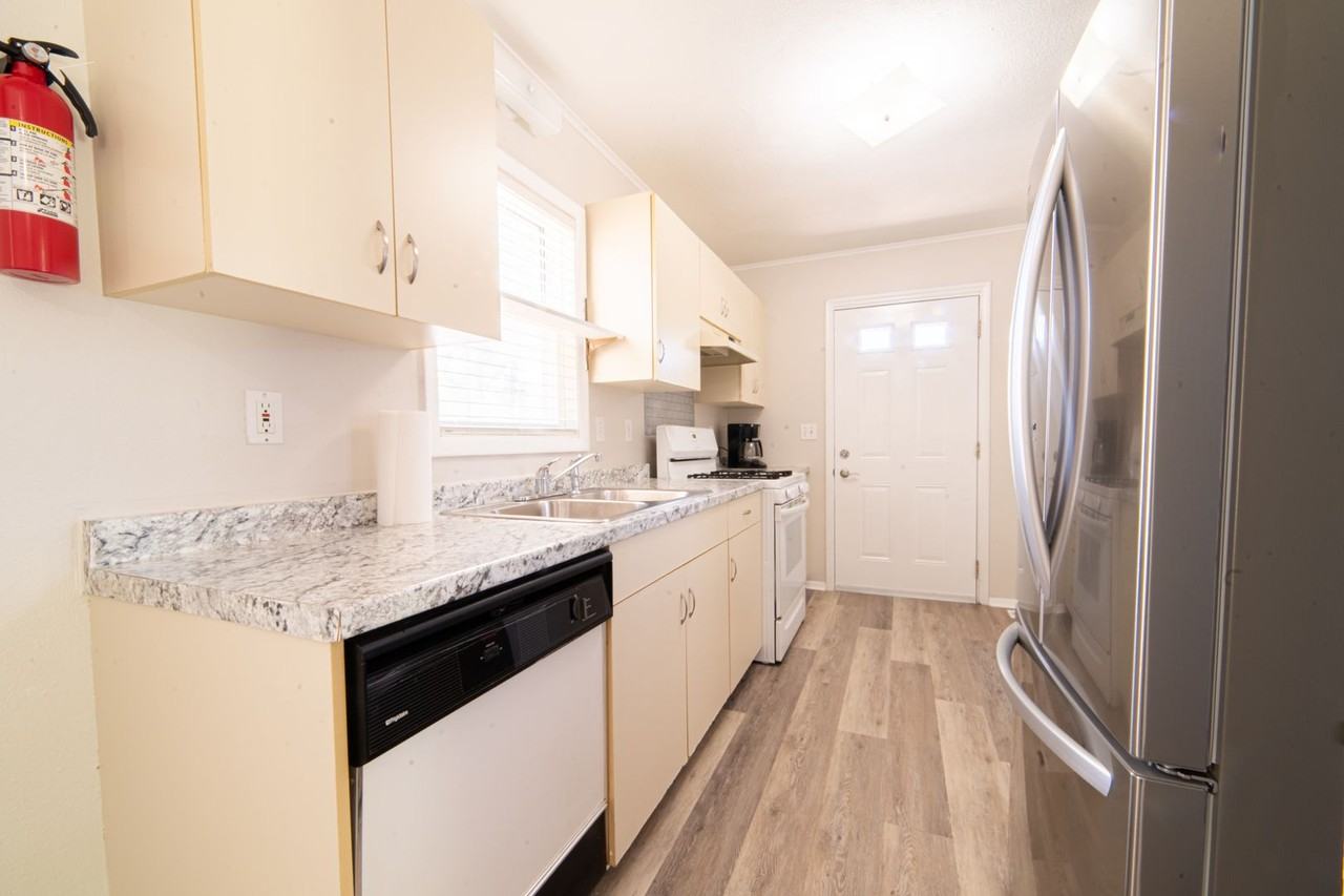 239 Luciano Ave - Photo 3 of 25