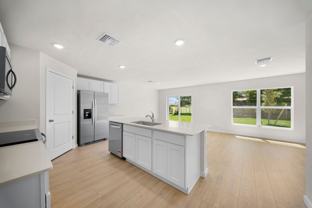 914 Sw 33rd Ter - Photo 1 of 1