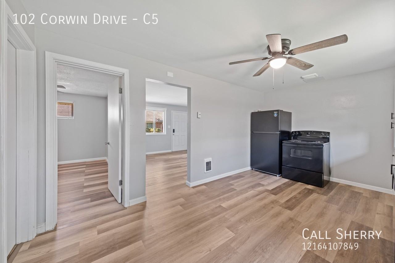 102 Corwin Dr #C5 - Photo 3 of 15