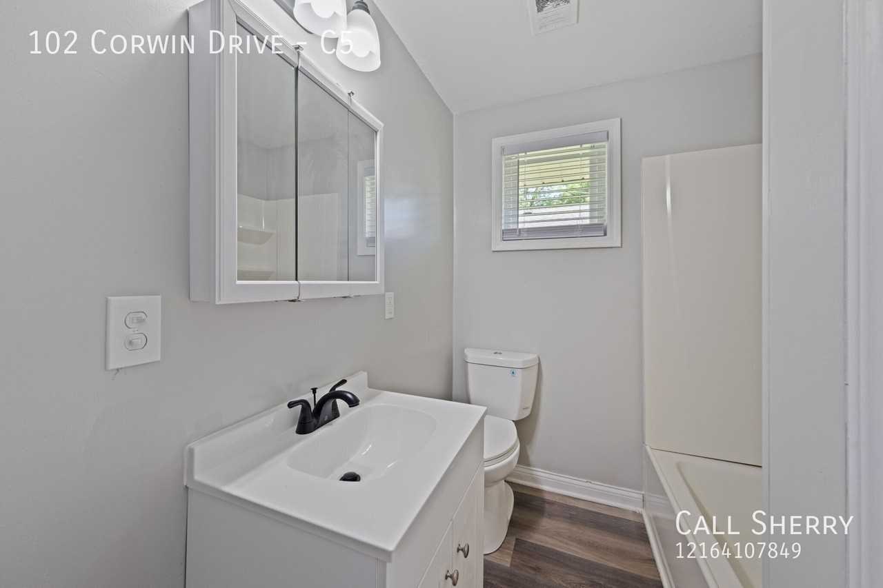 102 Corwin Dr #C5 - Photo 5 of 15