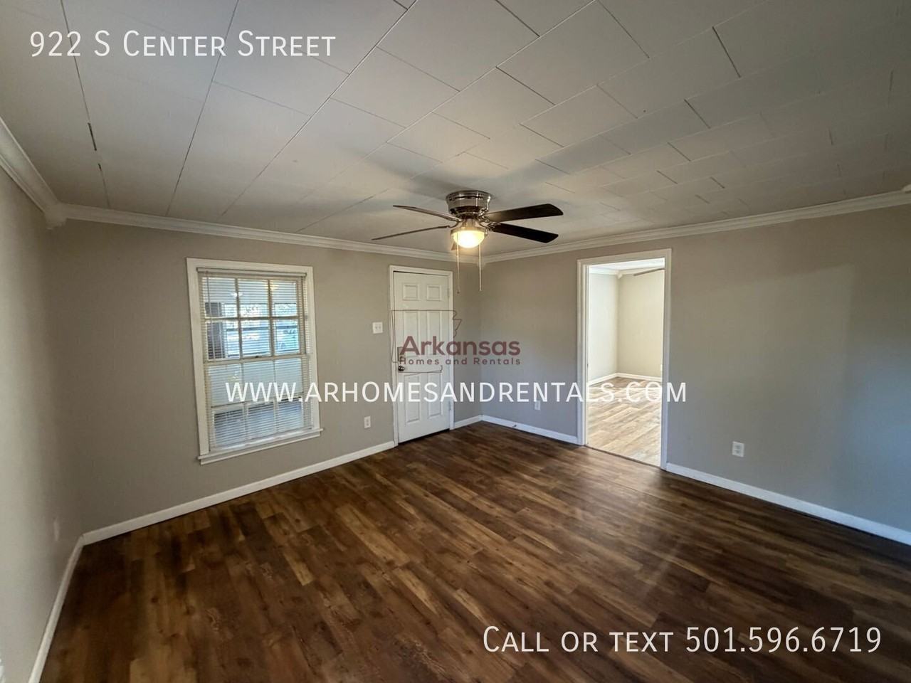 922 S Center St - Photo 2 of 17