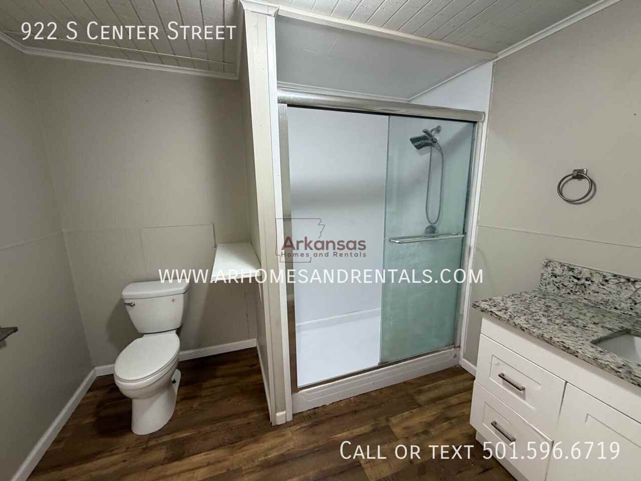 922 S Center St - Photo 7 of 17