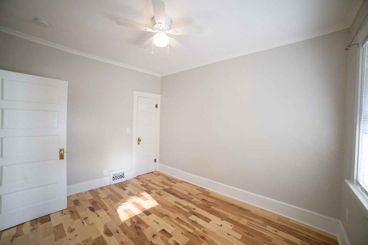 112 12th St N #112 - Photo 7 of 28