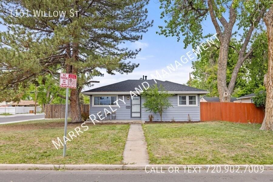 1151 Willow St - Photo 3 of 24