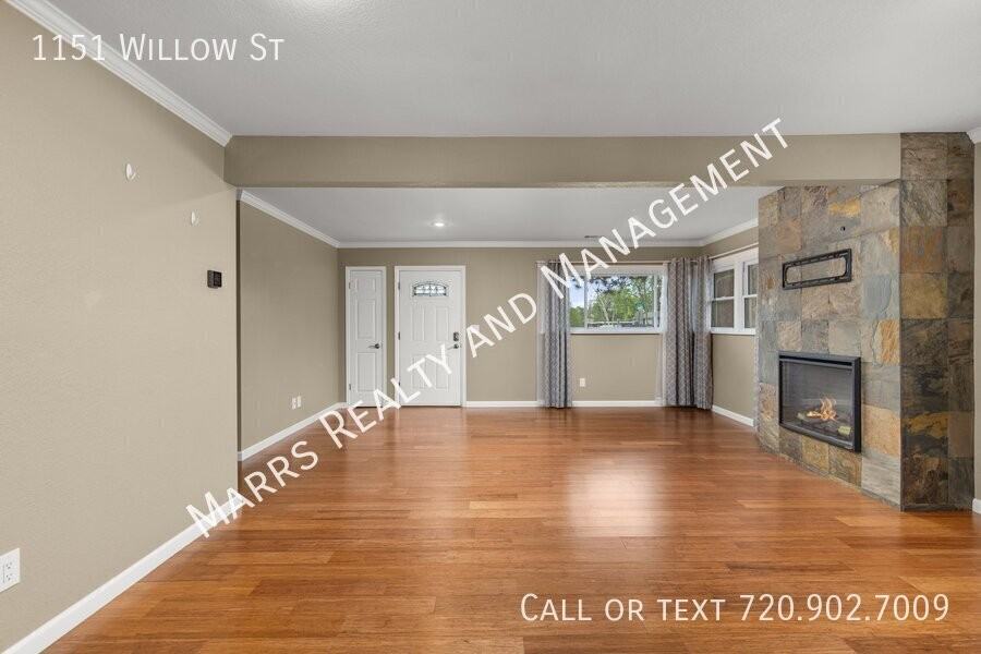 1151 Willow St - Photo 7 of 24