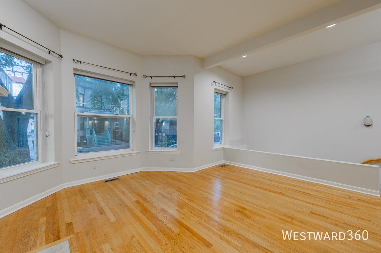1017 W Dakin St #1 - Photo 2 of 32