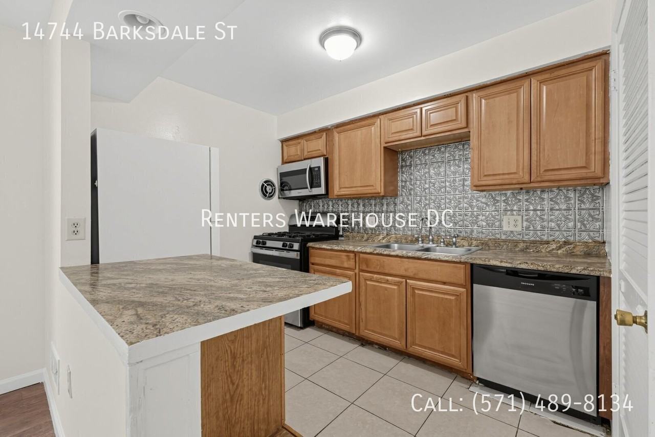 14744 Barksdale St - Photo 5 of 31