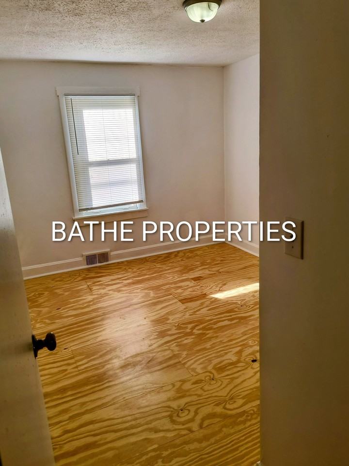 618 Barnard Ave - Photo 7 of 12