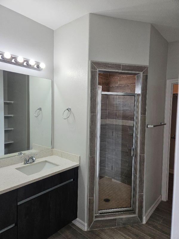 913 W La Pointe Ave #2 - Photo 6 of 14