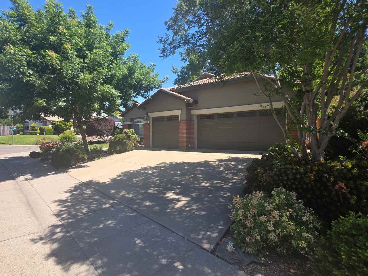 1332 Parsons Ct - Photo 3 of 22