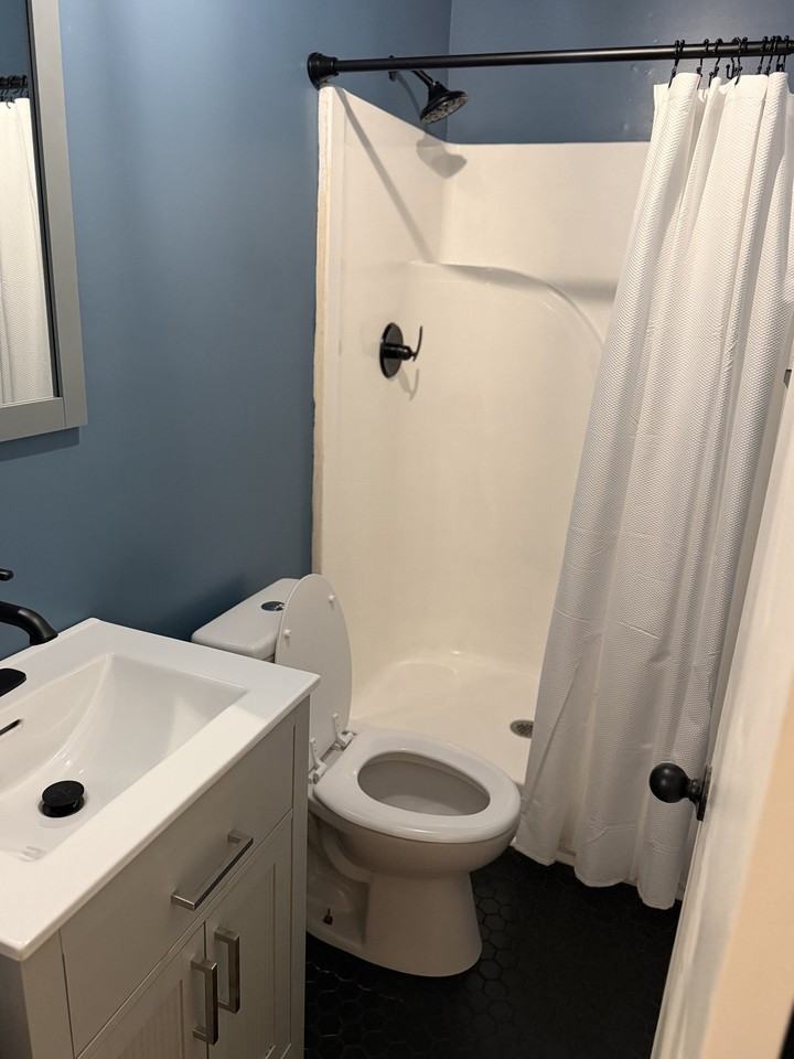 426 Cedar St - Photo 6 of 10