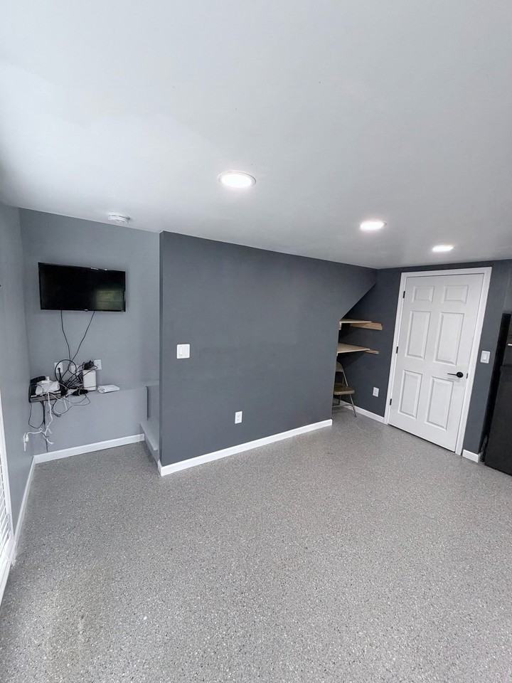 613 Ledford St #B - Photo 5 of 20