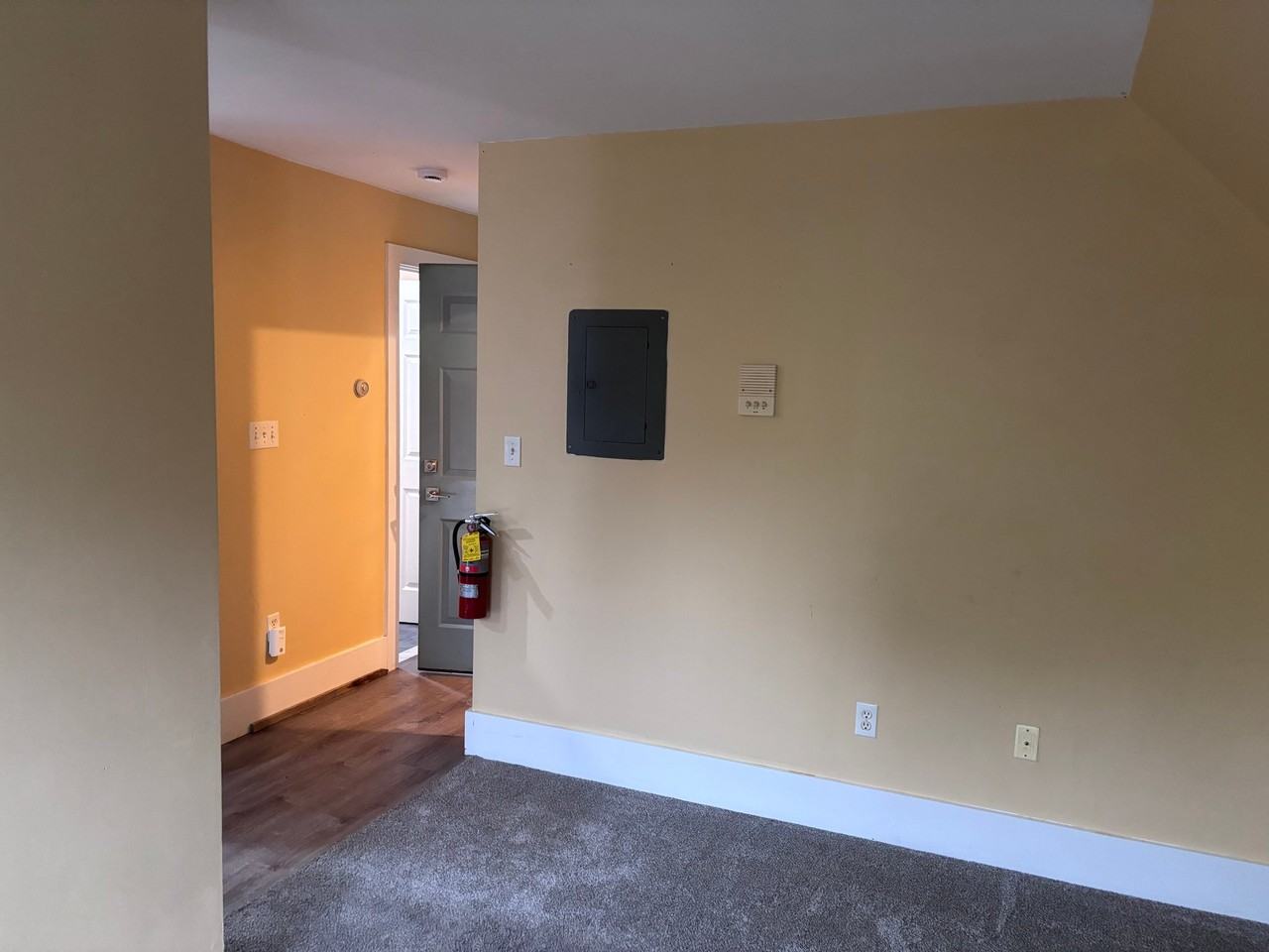27 Civic St #5 - Photo 6 of 19