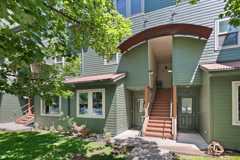 512 Lakeside Dr - Photo 1 of 1
