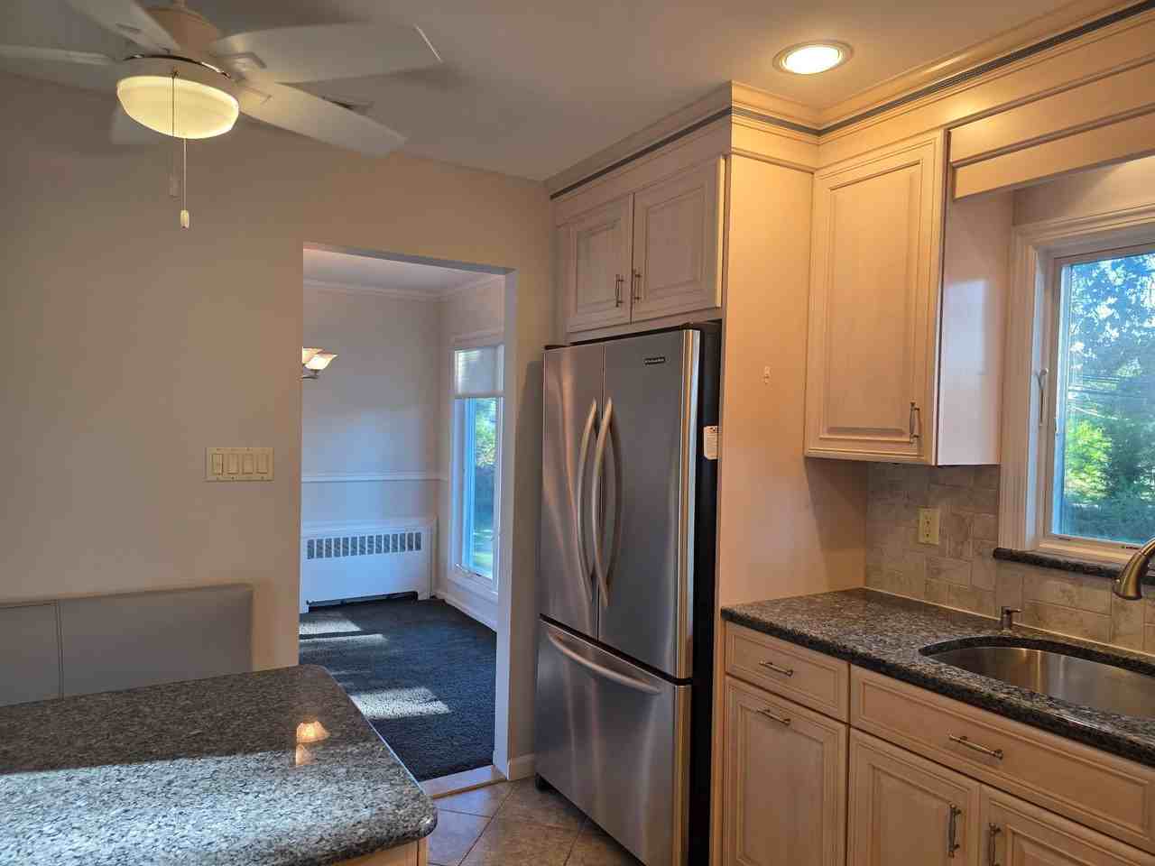 32 Elderberry Ln E - Photo 4 of 11