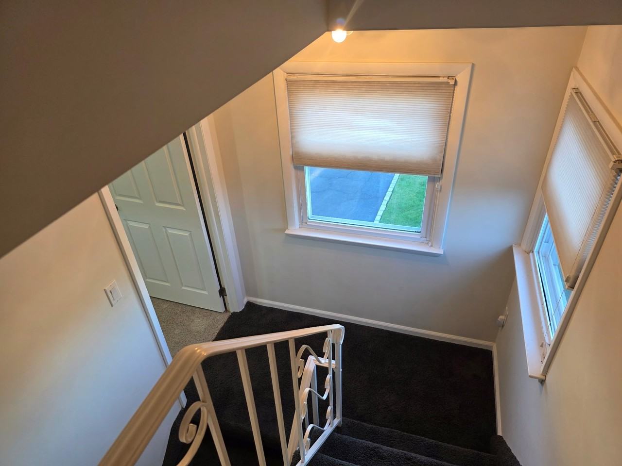 32 Elderberry Ln E - Photo 6 of 11
