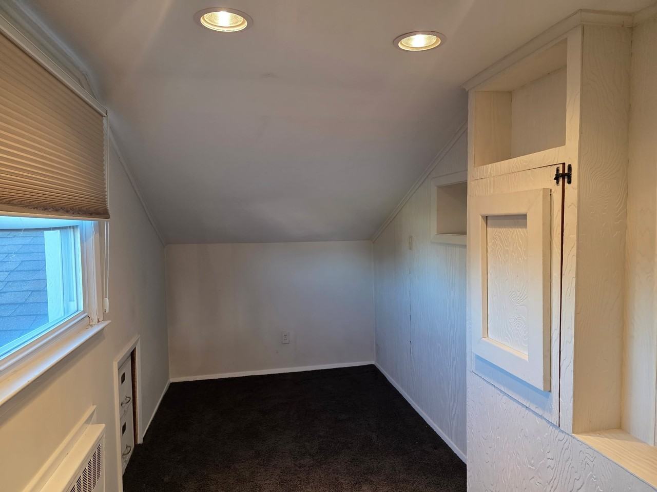 32 Elderberry Ln E - Photo 7 of 11