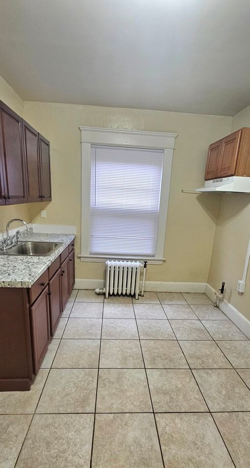 39 Argonne St #5 - Photo 3 of 8