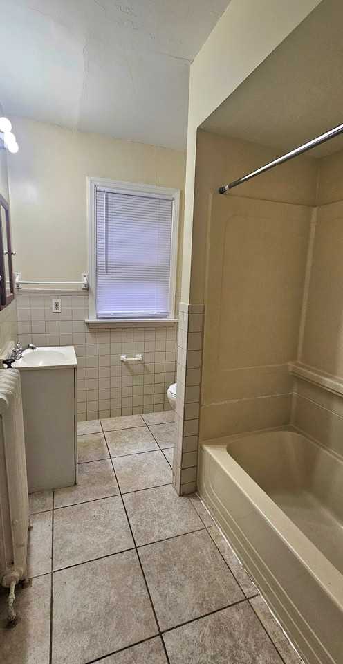 39 Argonne St #5 - Photo 6 of 8
