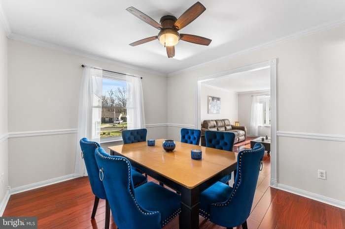 8201 Weymouth Dr - Photo 5 of 20