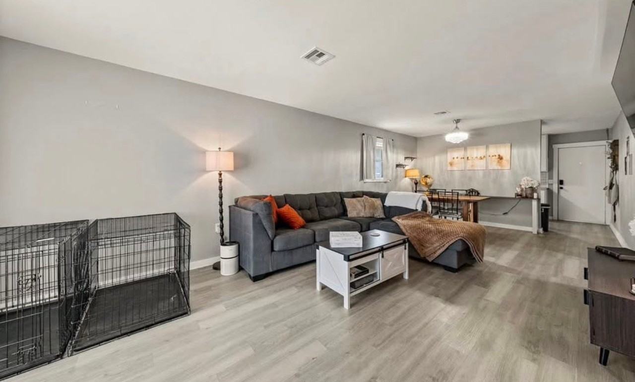 212 Queen Dr #212 - Photo 2 of 14
